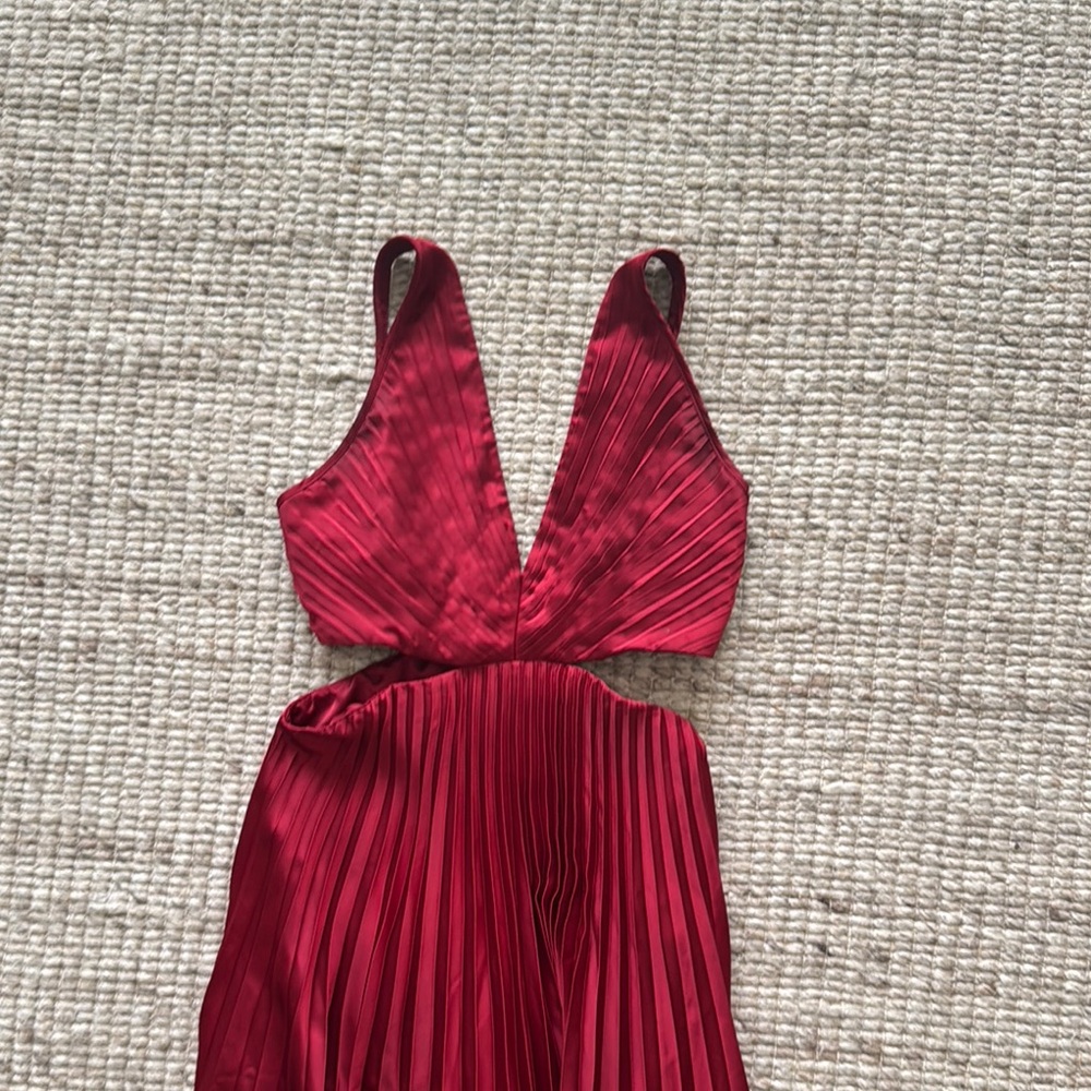 Abercrombie & Fitch Giselle Pleated Cutout Maxi Dress